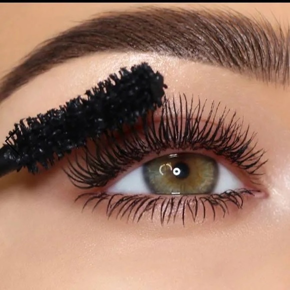 PAT McGRATH LABS Dark Star Volumizing Mascara NEW IN BOX - Picture 3 of 4